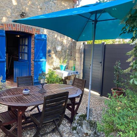 Theuville maison les Bornes Extérieur photo